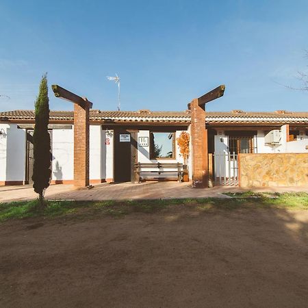 Hotel El Pueblo De Leo Badajoz Zewnętrze zdjęcie