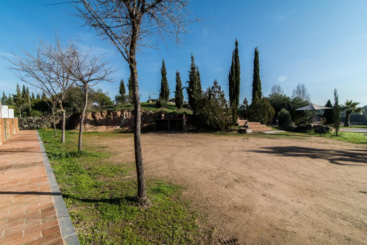 Hotel El Pueblo De Leo Badajoz Zewnętrze zdjęcie